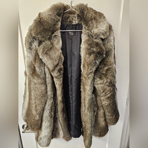 NWT - Dennis Basso Faux Fur Coat - Size 1X - Picture 2 of 10